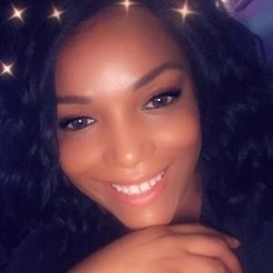 Meet your Posher, Melvenia